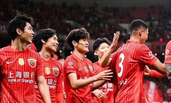 邮报:乌加特受伤不太可能影响曼联引进埃德松和M费的财力