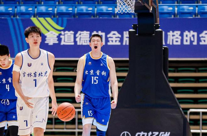韩国男篮夺冠!李贤重等7人免兵役,与母亲成韩国首对同项亚运金牌母子